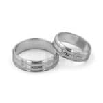 Obrączka płaska zdobiona z białego złota *6mm