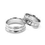 Obrączka płaska zdobiona z białego złota *7mm