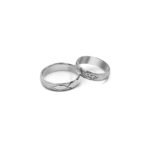 Obrączka półokrągła zdobiona z białego złota *5mm - obrazek 2