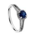 Pierścionek z białego złota z szafirem