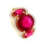 Pierścionek ze złota z rubinami
