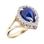 Pierścionek ze złota z szafirem w szlifie łezka