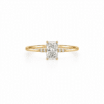 Pierścionek w żółtym złocie z radiantem laboratoryjnym